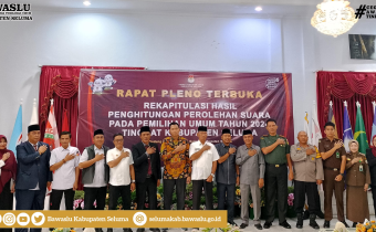 Pelaksanaan Rapat Pleno Rekapitulasi Hasil Penghitungan Perolehan Suara Di Kabupaten Seluma